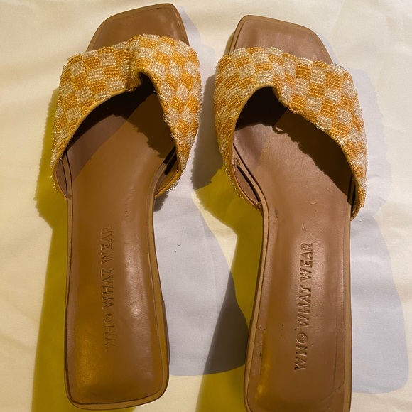 Who Wear What ‘Emily Slide Sandal” 6 kitten heel mule - Picture 5 of 5